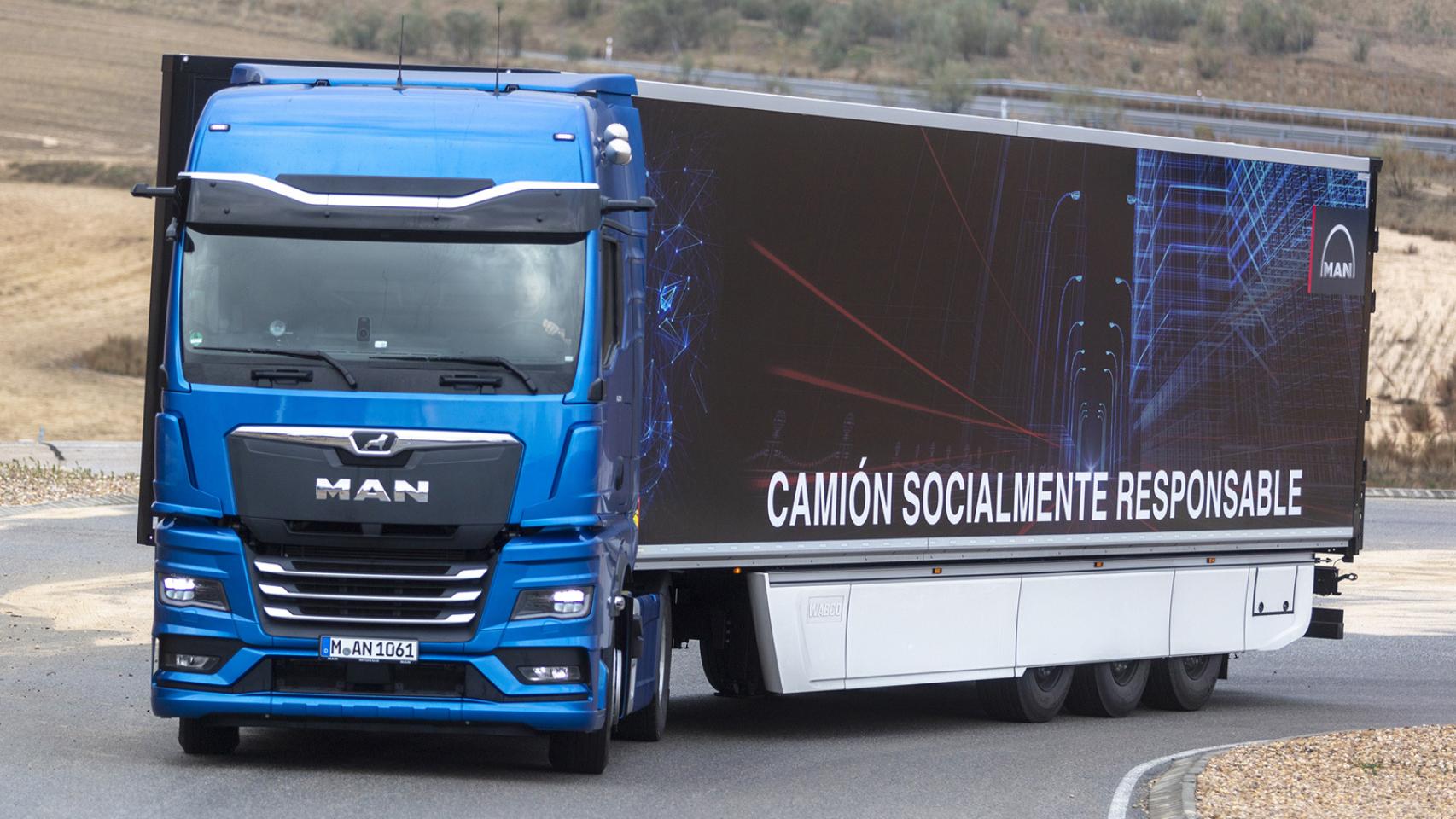 Este es el camión de 40 toneladas al que se ha subido EL ESPAÑOL.