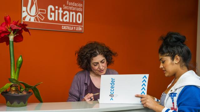 El estudio elaborado por la Fundación Secretariado Gitano demuestra que la etnia es una variable importante en la inserción laboral.