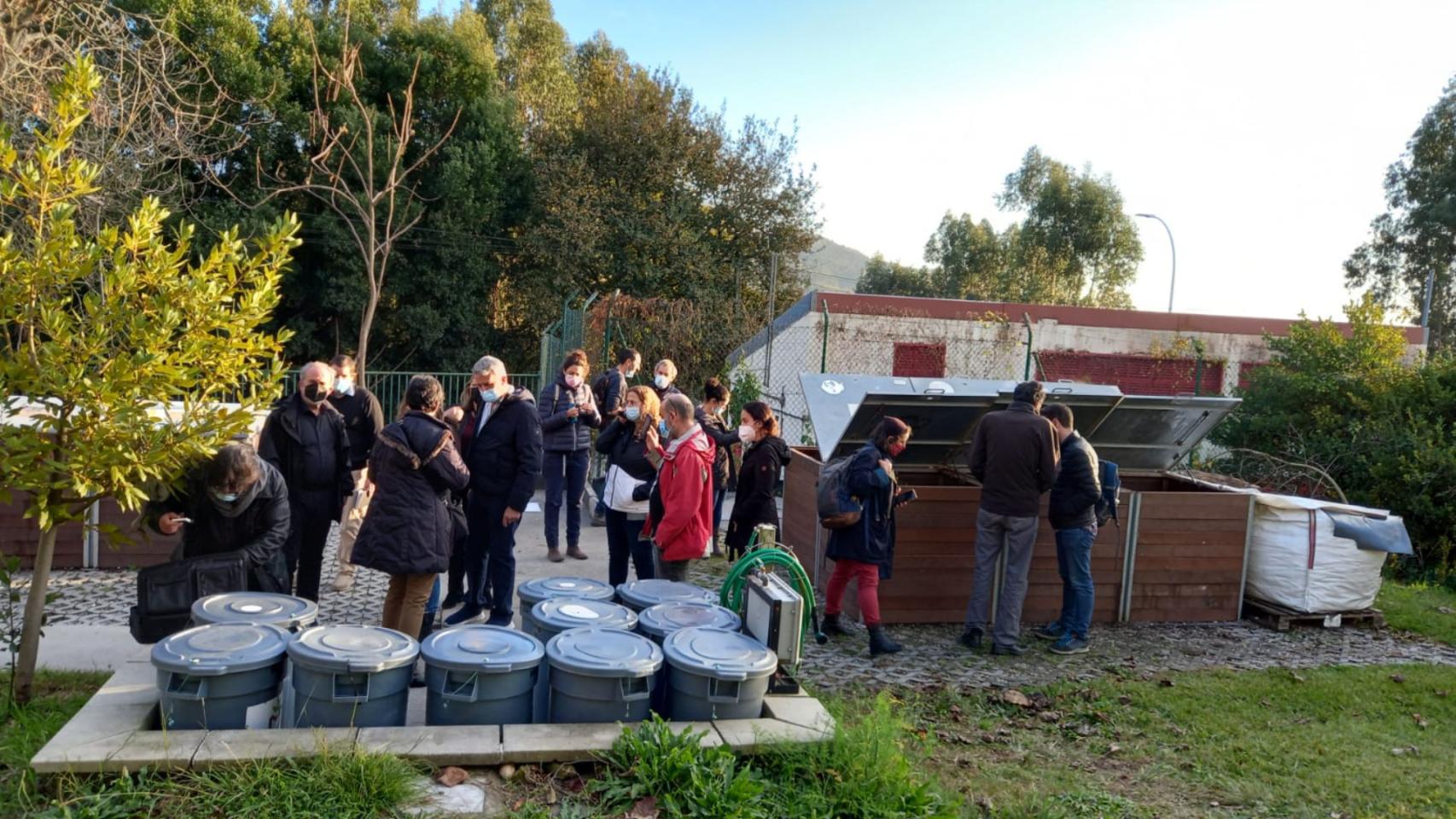 Visita a uno de los composteros en Pontevedra.
