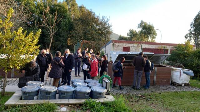 Visita a uno de los composteros en Pontevedra.