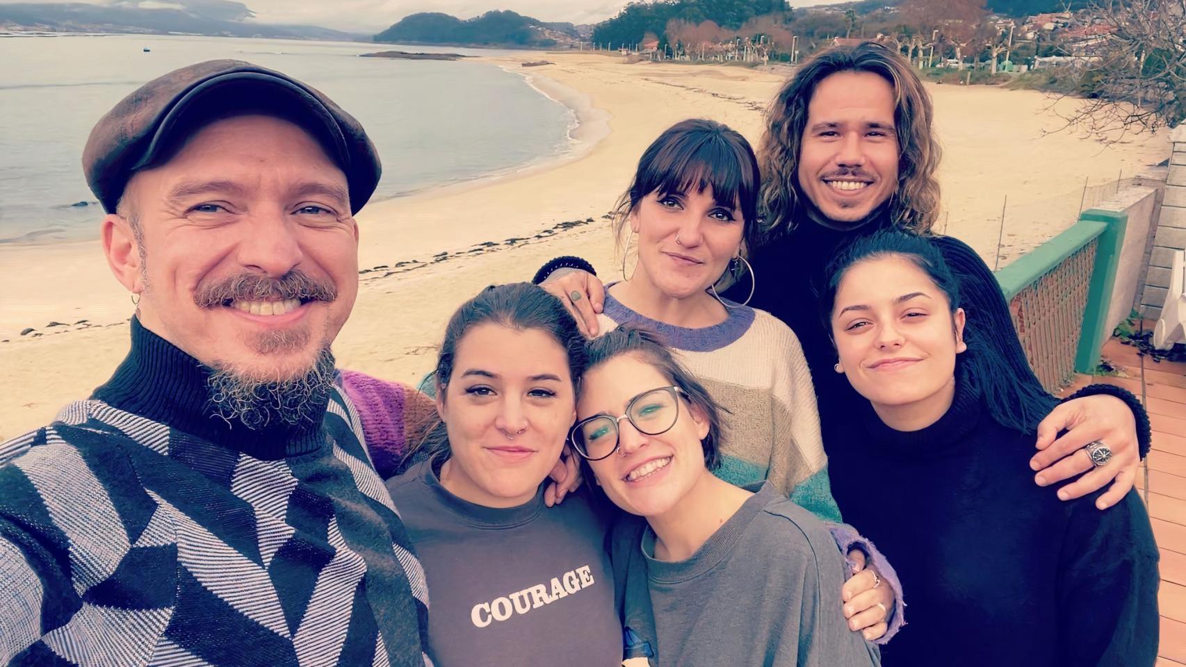 La cantante Rozalén en Bueu con Tanxugueiras.