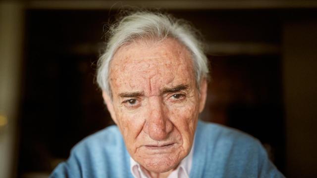 Primer plano de Luis del Olmo tomado el día de la entrevista. REPORTAJE GRÁFICO: MANU MART.