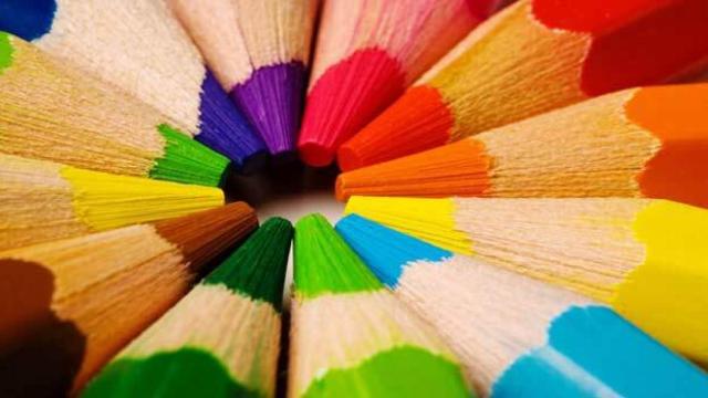 Por qué el test de Lüsgher se usa en entrevistas de trabajo: ordena estos colores y te diré cómo eres