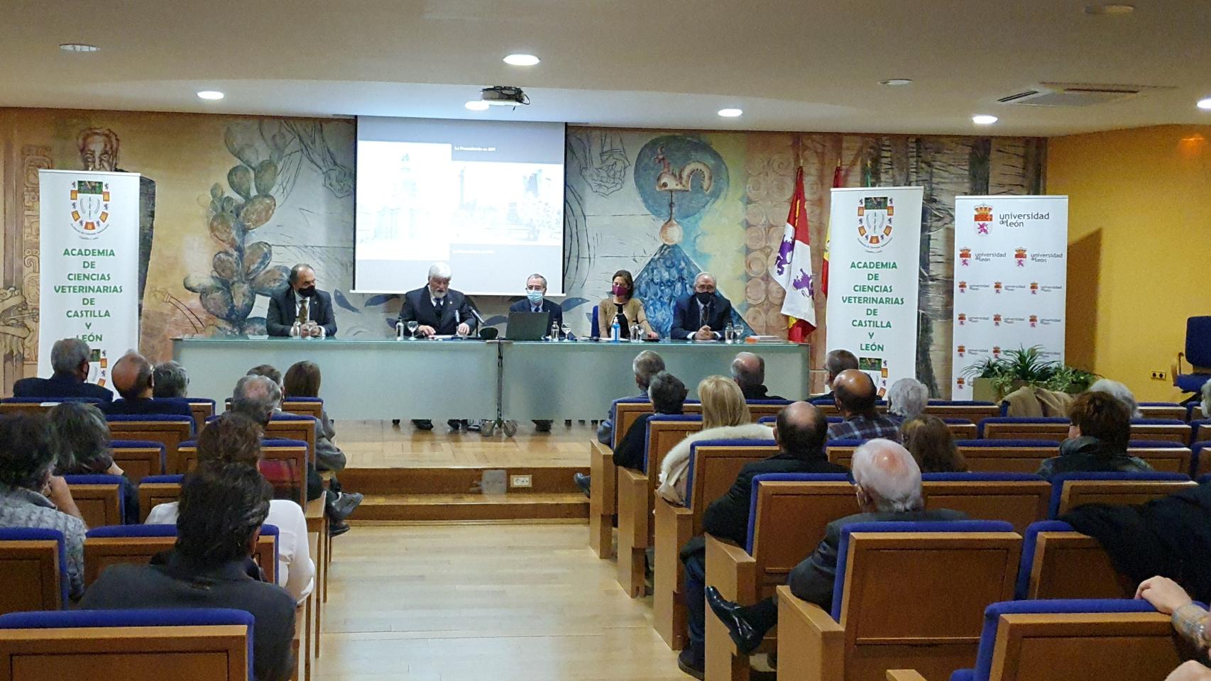 Homenaje a Luis García Zurdo en la ULE
