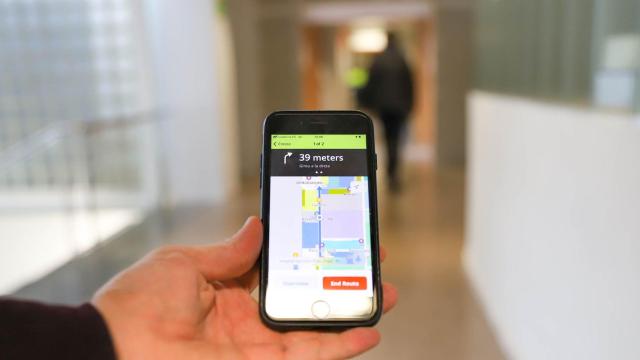 Con el apoyo de una pulsera hospitalaria y una aplicación móvil, el Hospital Germans Trias i Pujol ha optimizado las visitas de los pacientes al centro.