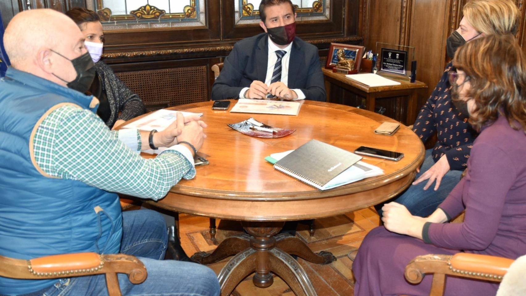 Reunión con Santiago Cabañero, presidente de la Diputación de Albacete