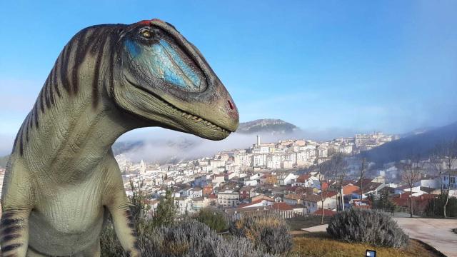 Persiguiendo la huella de los dinosaurios en España