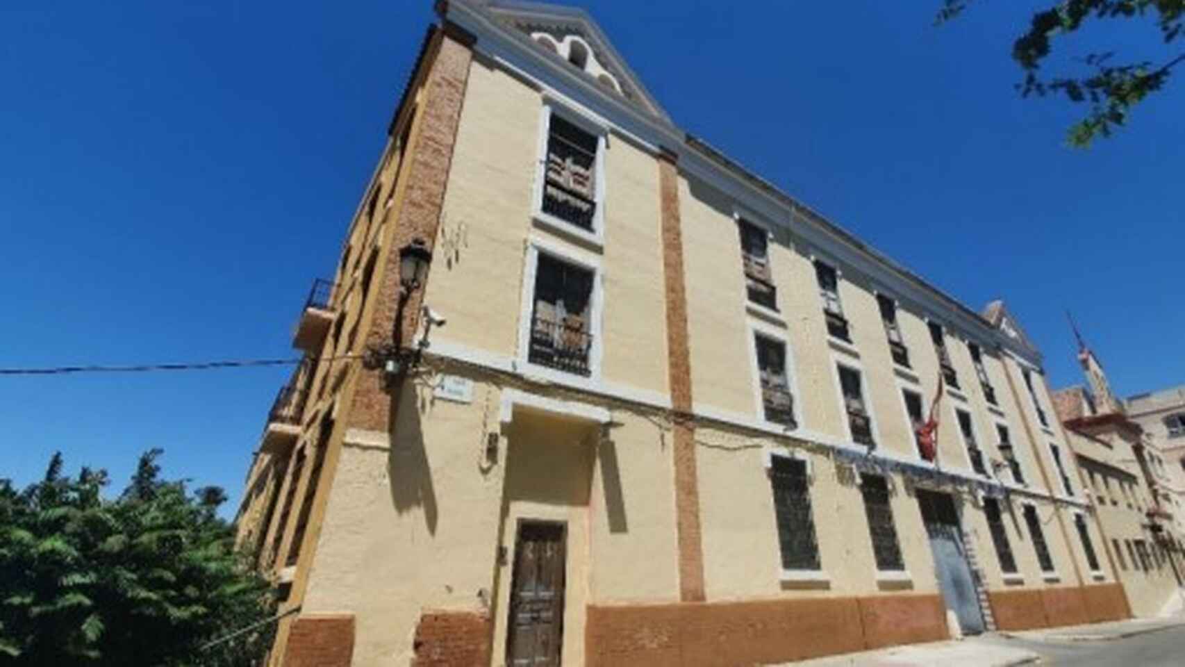 Imagen exterior del antiguo cuartel de Capuchinos, en Málaga.