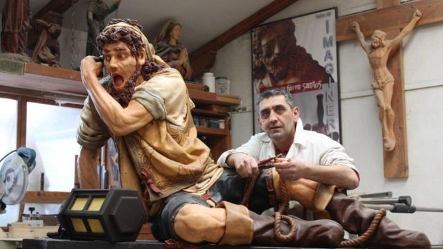 Miguel Ángel Tapia recibe a EL ESPAÑOL - Noticias de Castilla y León en su taller