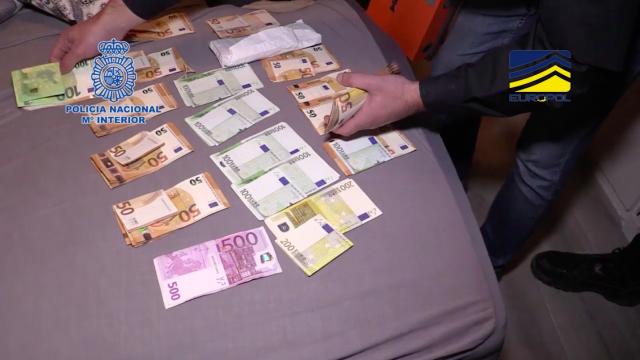 Parte del botín incautado por los investigadores.