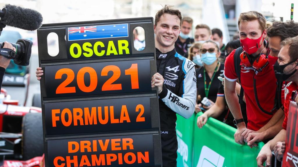 El detalle de los mecánicos de Oscar Piastri tras ganar el campeonato de Fórmula 2.