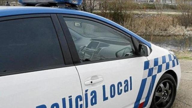 Imagen de archivo de un coche de la Policía Local de Ponferrada