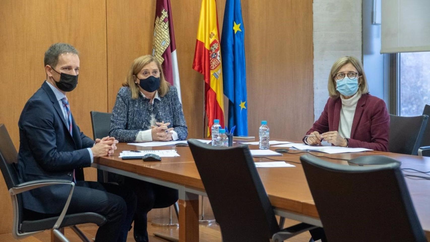 La consejera de Educación, Rosa Ana Rodríguez, en la reunión del Patronato del Parque Científico y Tecnológico de Castilla-La Mancha