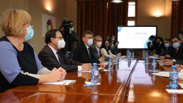 El presidente de la Generalitat, Ximo Puig, en el acto de constitución de la Mesa del Textil Valenciano.