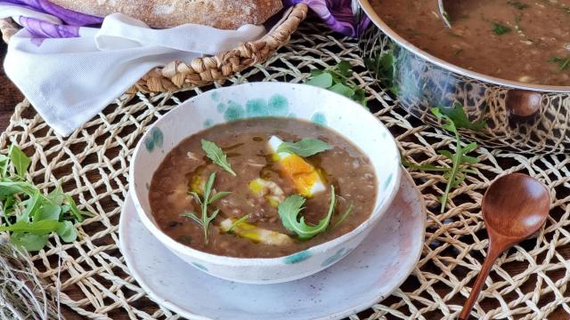Lentejas con bacalao, un guiso reconfortante para los días de frío
