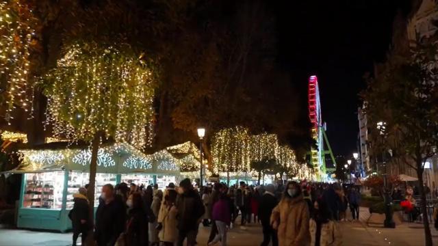 El ‘Cíes Market’ se llena cada fin de semana desde su inauguración.