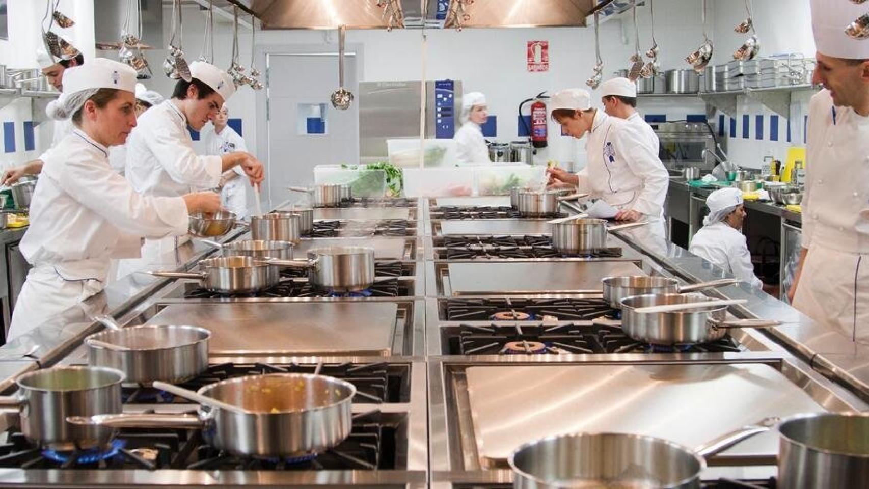 Imagen de archivo de promesas de la alta cocina