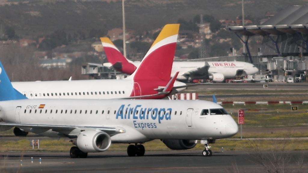 Aviones de Iberia y Air Europa.