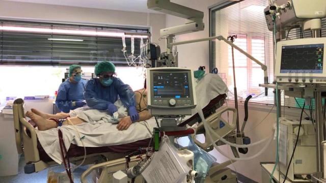 Equipo UCI en el Hospital Río Hortega de Valladolid