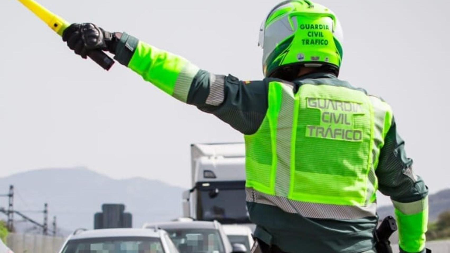 Un agente de Guardia Civil de Tráfico, en una foto.