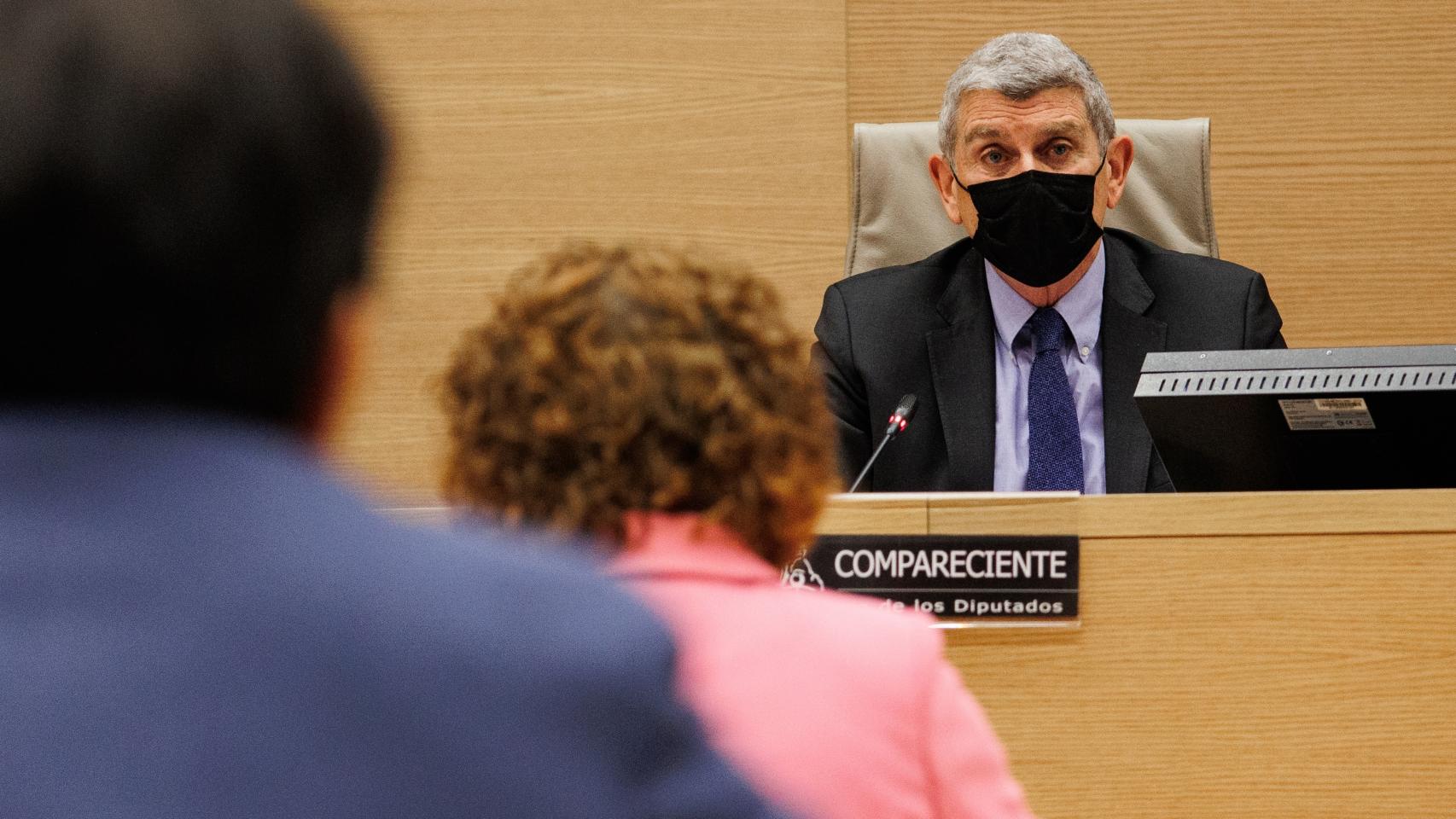 Pérez Tornero, ante la Comisión Mixta de Control Parlamentario de la Corporación RTVE en diciembre de 2021.