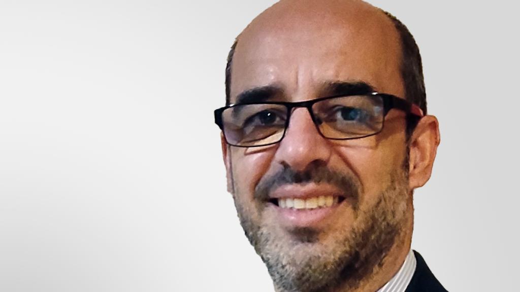 Guillermo Viñuales.