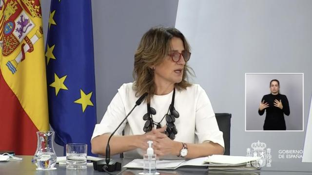 El Gobierno prorroga la rebaja del IVA y del impuesto eléctrico para contener la factura de la luz