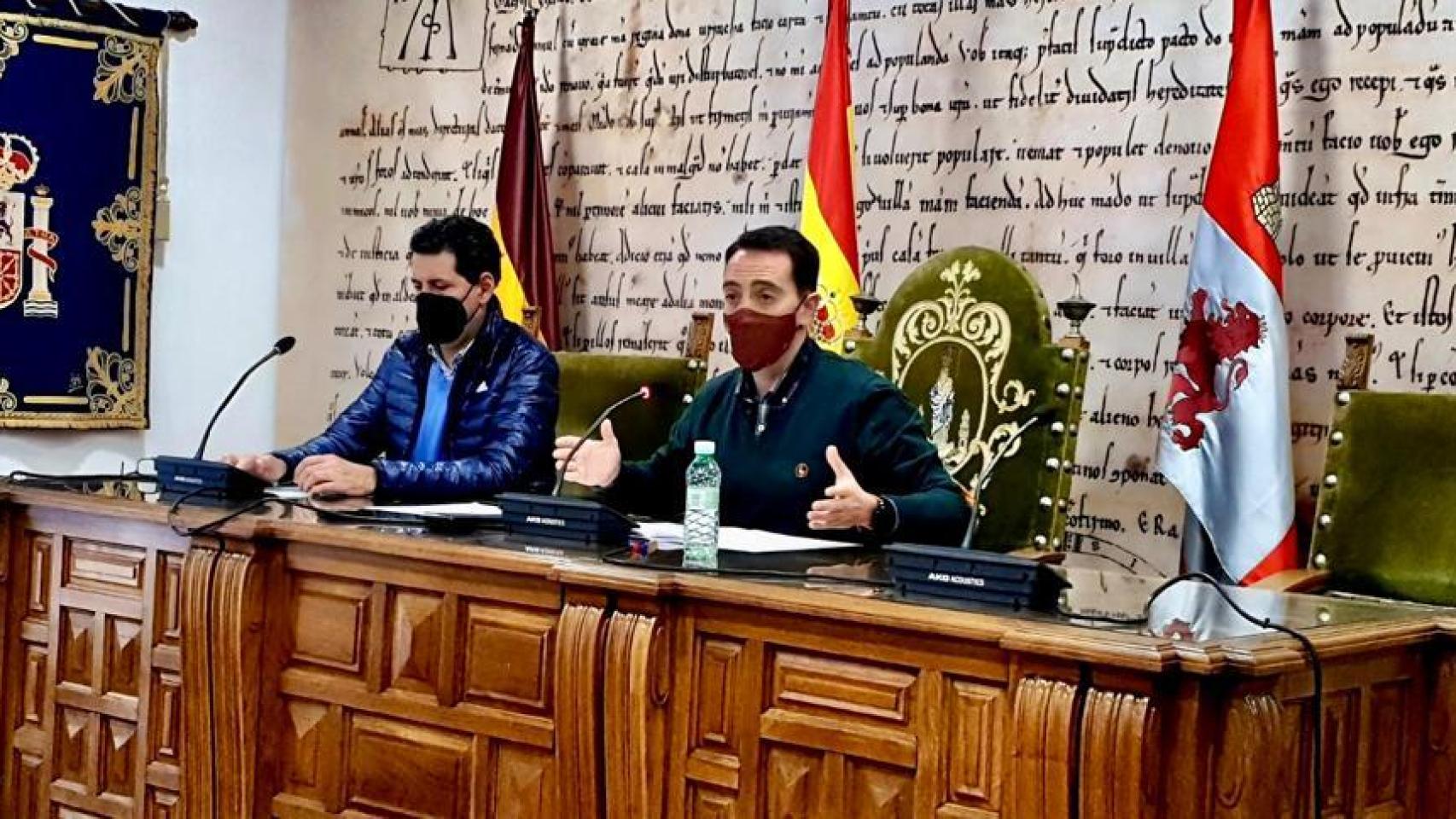 El alcalde de Benavente, Luciano Huerga junto al gerente del CTLB, Fernando Pérez