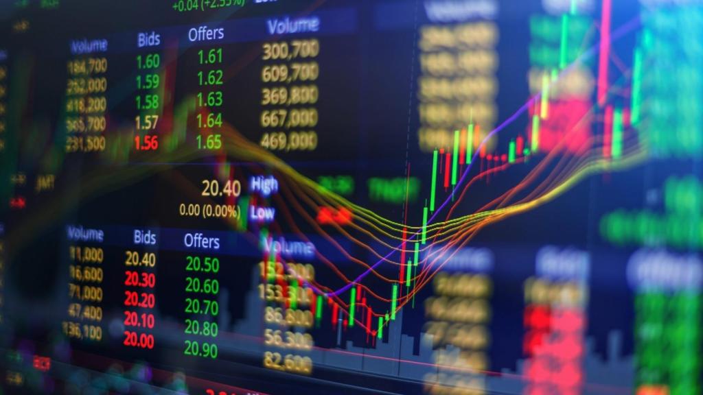 Una pantalla con datos de mercados.