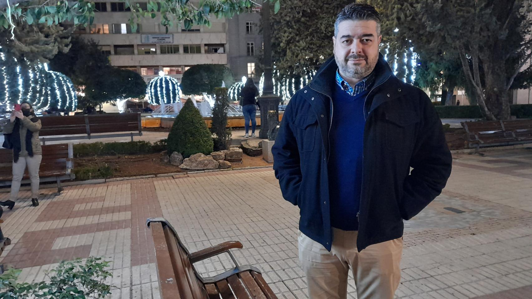 José María López, el 'padre coraje' de Albacete, habló con la menor en ruso.