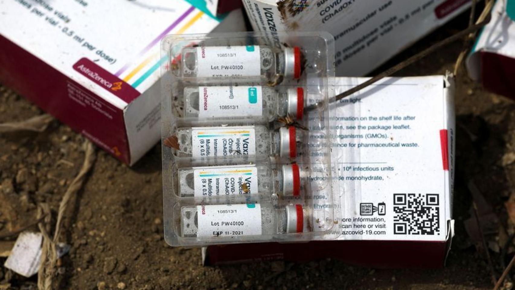 Viales de AstraZeneca destruidos. Reuters