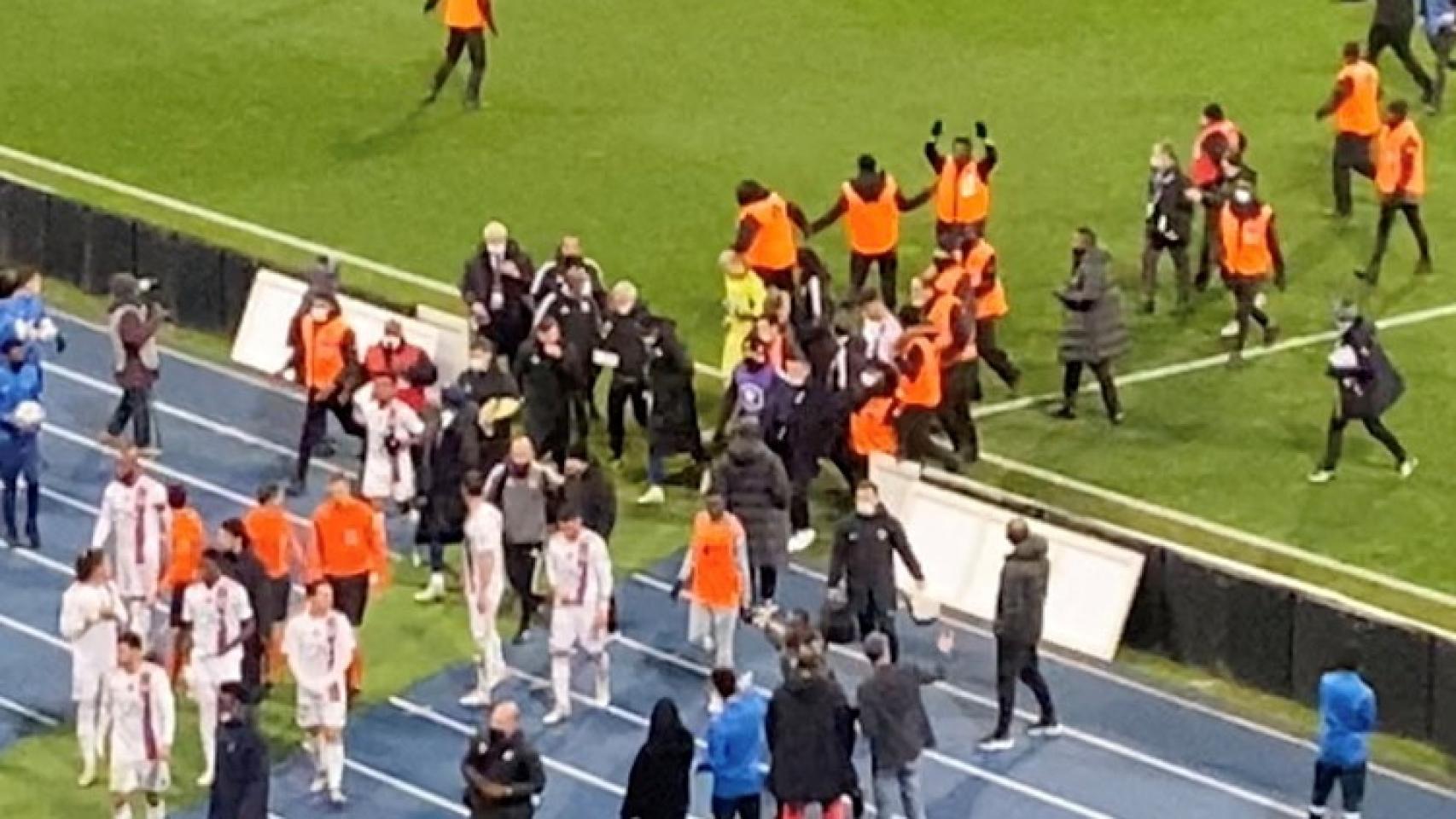Incidentes de los ultras durante el Paris FC y el Olympique de Lyon en la Copa de Francia