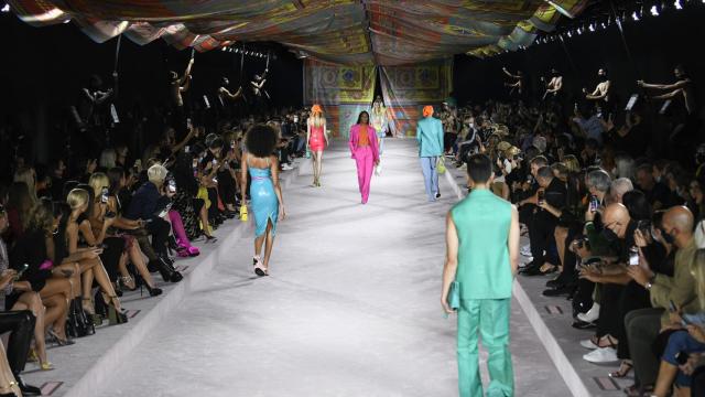Último desfile de Versace en Milán.