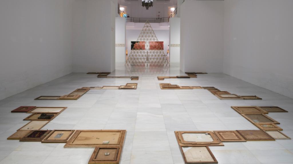 Imagen de la exposición 'Buen gobierno' de Sandra Gamarra en la Sala Alcalá 31, Madrid, 2021. Foto: Guillermo Gumiel