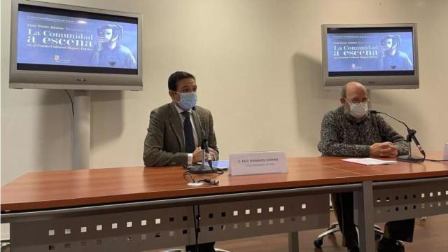 El viceconsejero de Cultura, Fernández Sobrino (i), junto al presidente de ARTESA, Tomás Martín.