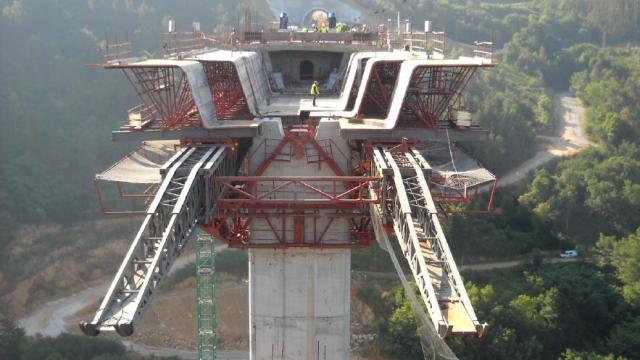 La llegada de la alta velocidad a Galicia, un catálogo de soluciones técnicas para vencer al terreno