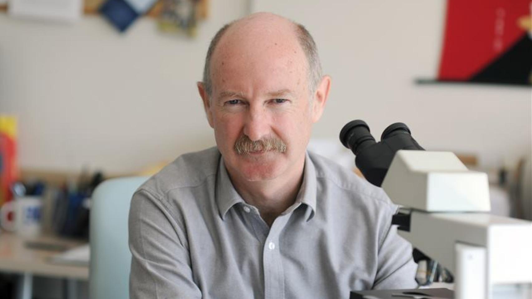 El neurobiólog Rafael Yuste, en su laboratorio de la Universidad de Columbia, Nueva York.