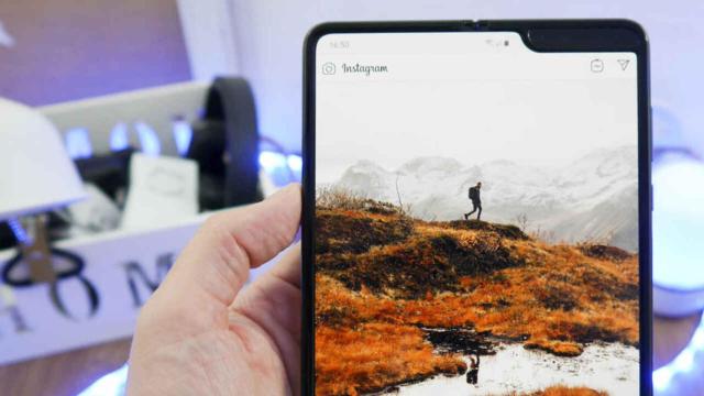 El primer plegable de Samsung, el Galaxy Fold, se actualiza a Android 12