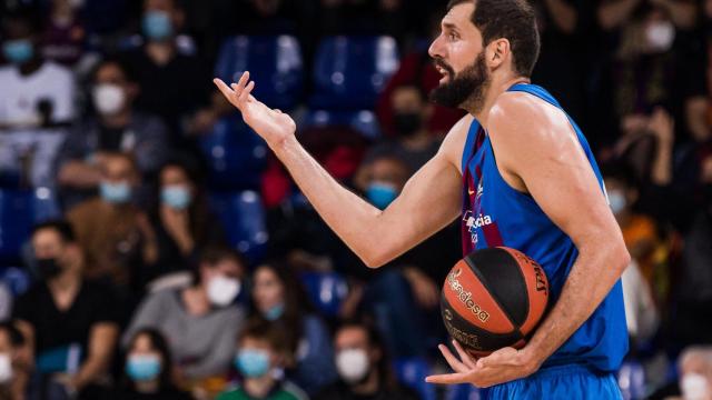 Nikola Mirotic durante un partido del FC Barcelona