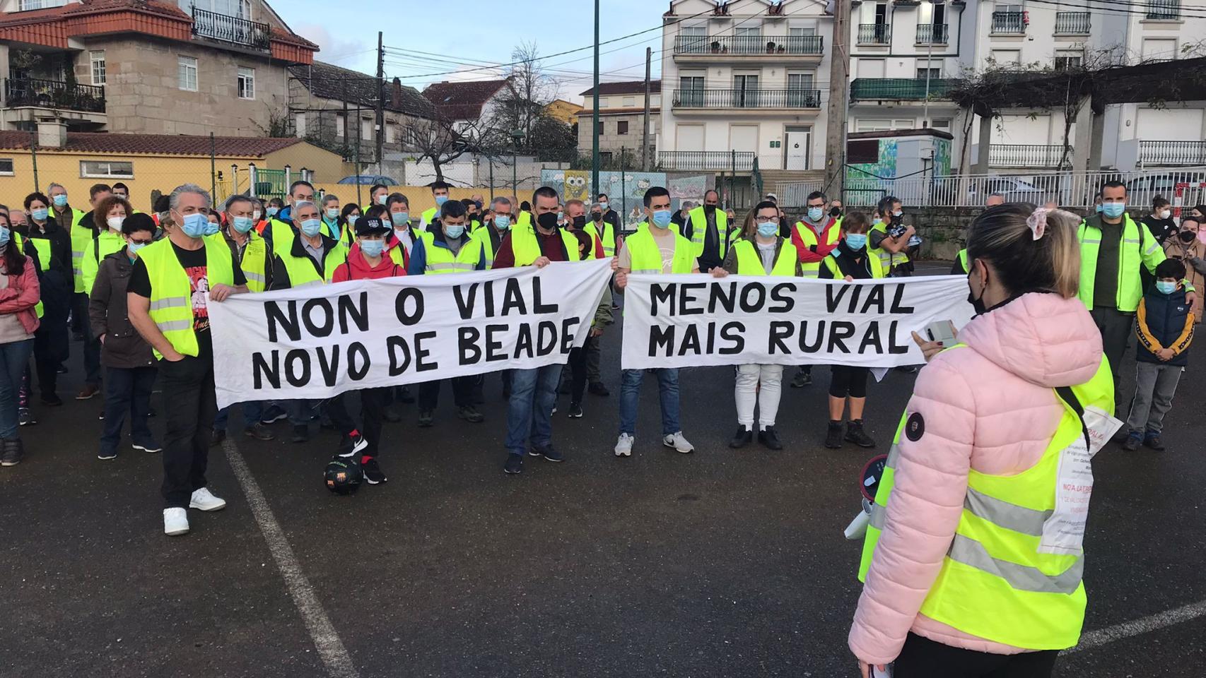 Protesta contra el vial de Beade.