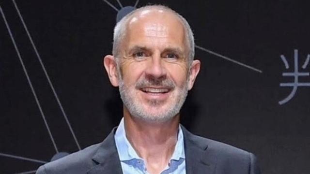 Volvo Cars nombra consejero delegado y presidente a Jim Rowan, en sustitución de Hakan Samuelsson.