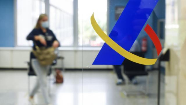 Símbolo de la Agencia Tributaria en una de las oficinas de la Agencia Estatal de la Administración