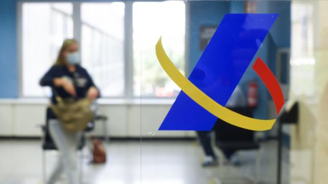 Símbolo de la Agencia Tributaria en una de las oficinas de la Agencia Estatal de la Administración
