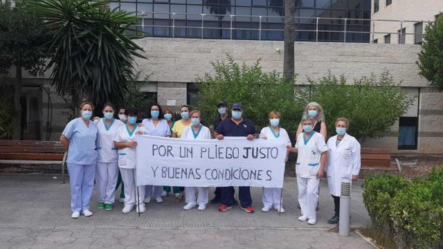 Una trabajadora de la limpieza en una imagen de archivo.