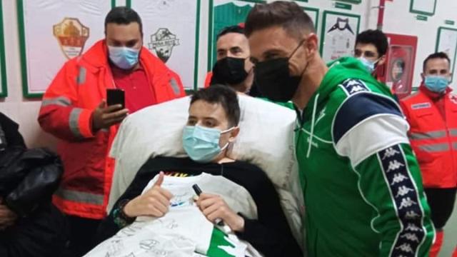 El adiós a Miguel, la joven estrella de Yecla y Pinoso cuya lucha contra el cáncer emocionó a Joaquín