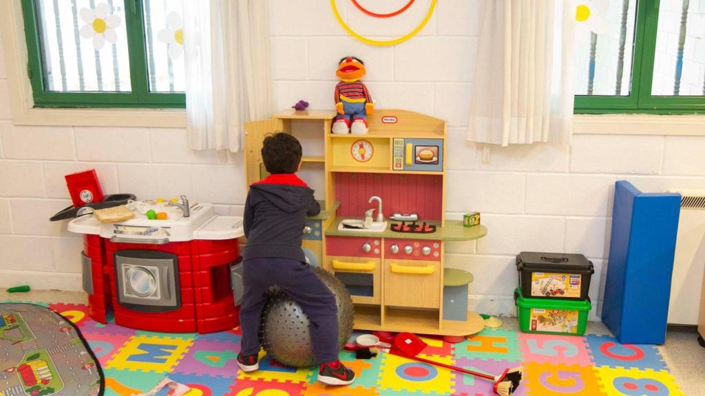 Servicios municipales, canguros, niños.