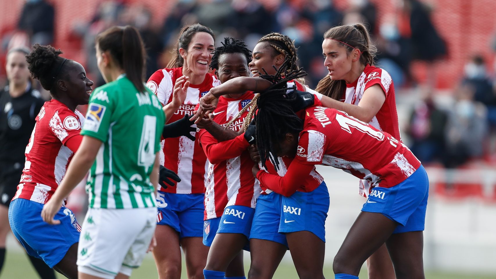 Las jugadoras del Atlético de Madrid celebran un gol
