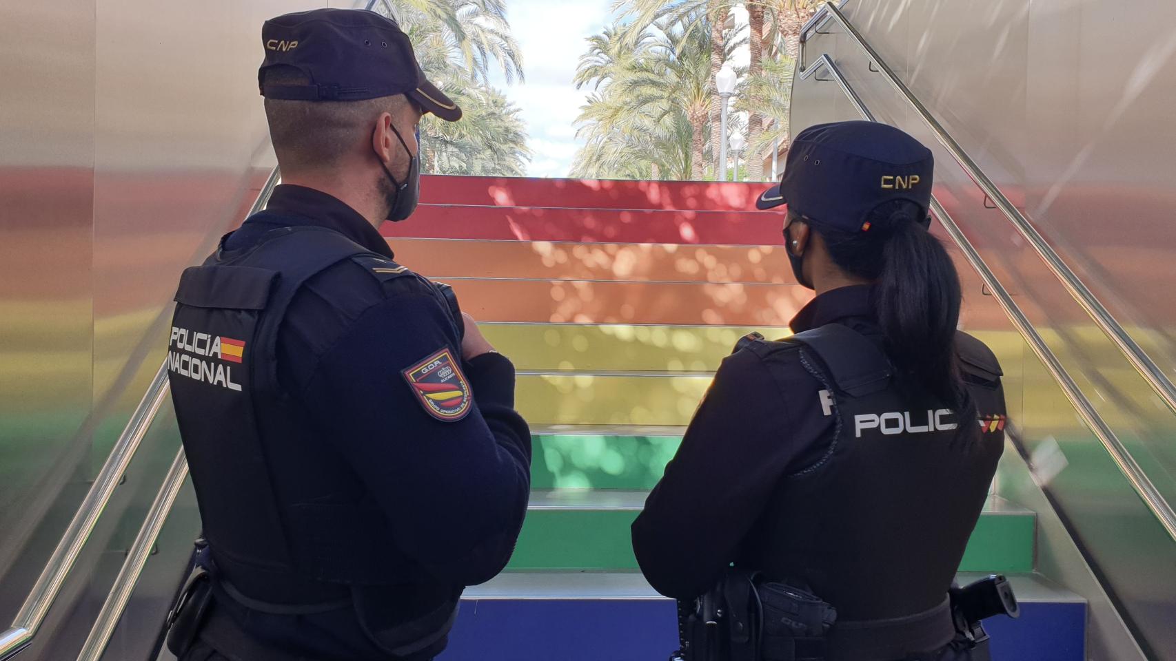 La Policía Nacional está dedicando más formación para apoyar el trabajo de los agentes.