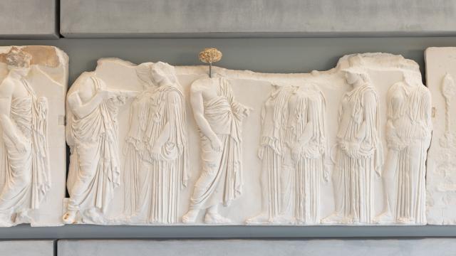 El fragmento del Partenón devuelto a Grecia.