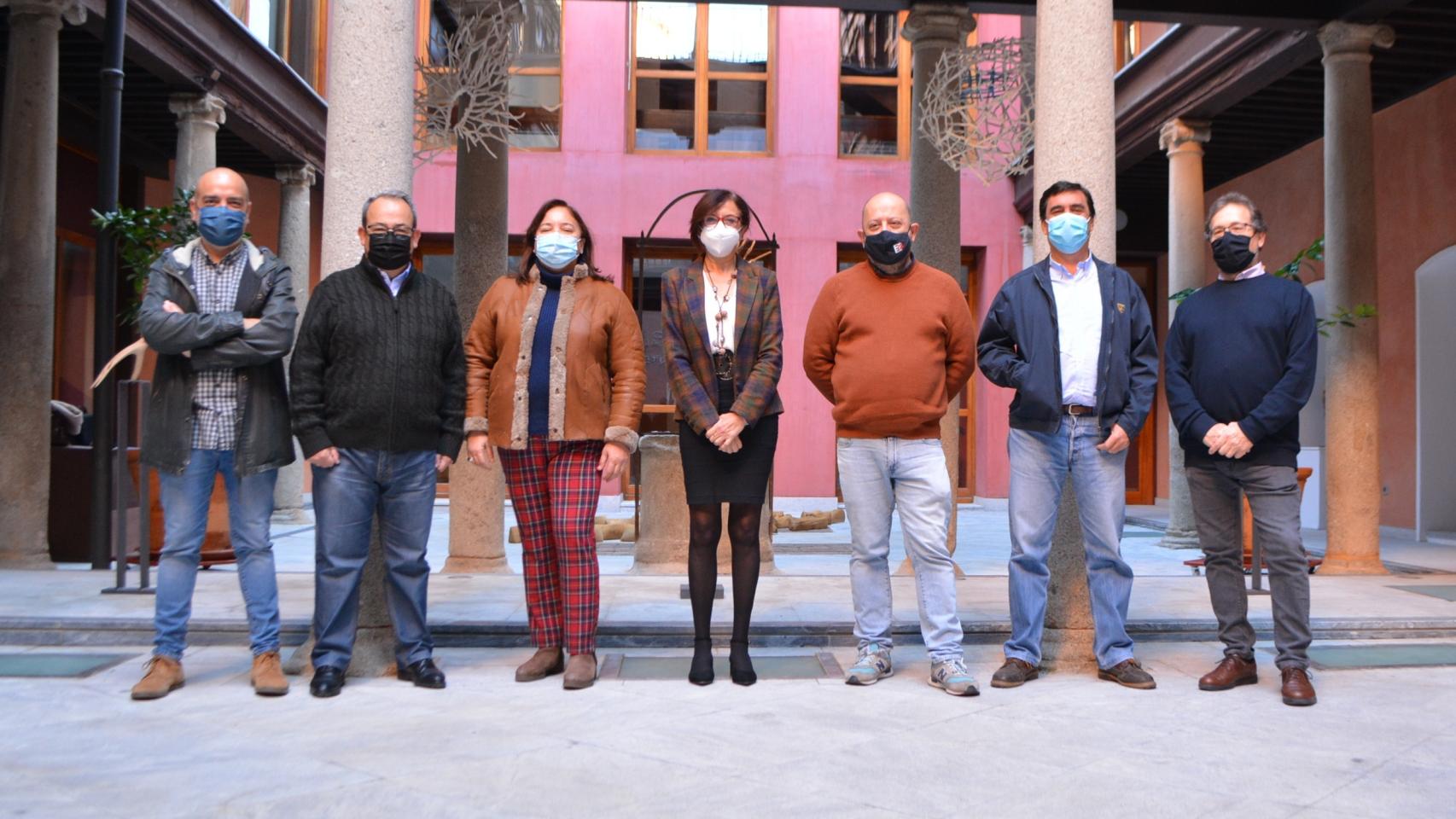 Ana María Gómez con los miembros del Consejo Asesor. Foto: Diputación de Toledo